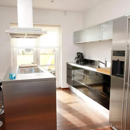 Apartment Vi *